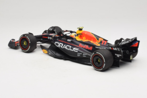 Red Bull RB19 #11 S. Perez Oracle Red Bull Racing Saudi Arabian Grand Prix Winner 2023 Minichamps 1:18 110230111 Smola – slika 5 od 6