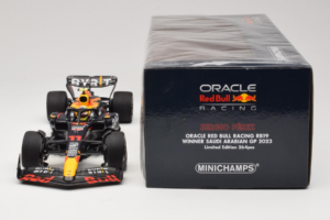 Red Bull RB19 #11 S. Perez Oracle Red Bull Racing Saudi Arabian Grand Prix Winner 2023 Minichamps 1:18 110230111 Smola – slika 6 od 6