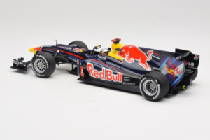 Red Bull RB6 Renault #5 S. Vettel Red Bull Racing Brazilian Grand Prix Winner 2010 Minichamps 1:18 110100205 Kovina – slika 5 od 7