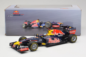 Red Bull RB8 Renault #1 S. Vettel Red Bull Racing Showcar 2012 Minichamps 1:18 110120071 Kovina – slika 7 od 7