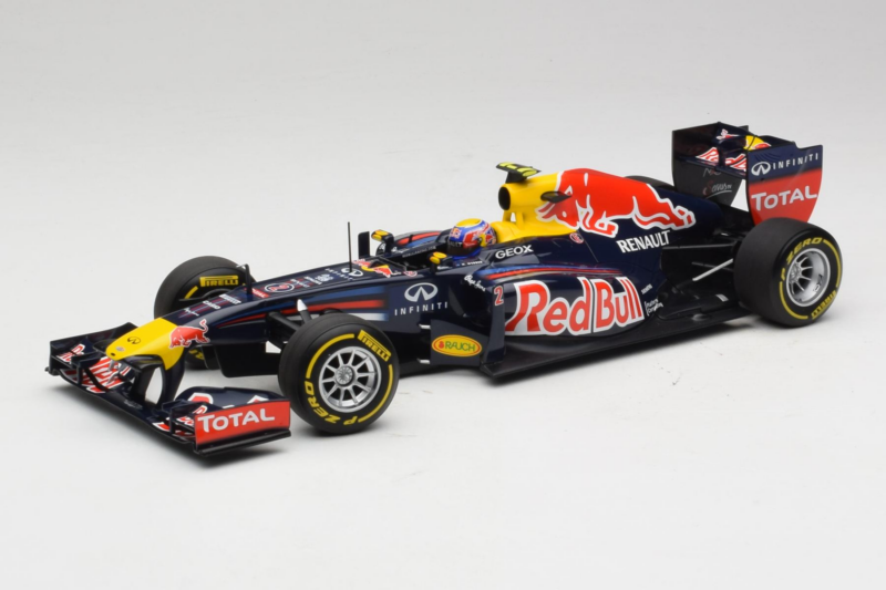 Red Bull RB8 Renault #2 M. Webber Red Bull Racing Showcar 2012 Minichamps 1:18 110120072 Kovina