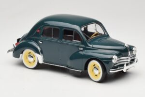 Renault 4CV Zelena Solido 1:18 8047 Kovina – slika 4 od 6