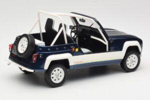 Renault 4L JP4 Modra Otto 1:18 OT212 Smola – slika 2 od 6