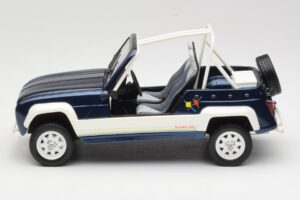 Renault 4L JP4 Modra Otto 1:18 OT212 Smola – slika 3 od 6