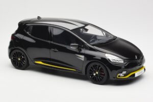 Renault Clio 4 RS Črn Otto 1:18 OT946 Smola – slika 3 od 5