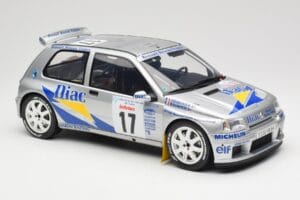 Renault Clio Maxi #17 J. Ragnotti / G. Thimonier Tour de Corse 1995 Otto 1:12 G090 Smola – slika 4 od 6