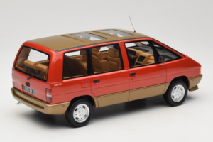 Renault Espace Mk1 2000 TSE Rdeč Otto 1:18 OT1178 Smola – slika 2 od 6