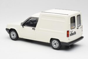 Renault Express Bel Otto 1:18 OT466 Smola – slika 4 od 5