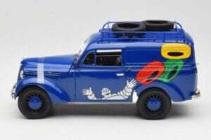 Renault Juvaquatre Michelin Blue Solido 1:18 82008 Kovina – slika 4 od 8