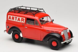 Renault Juvaquatre Utilitaire Rdeč Solido 1:18 8424 Kovina – slika 6 od 8