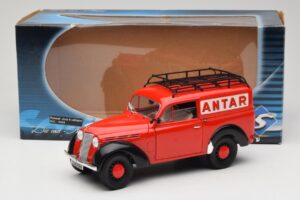 Renault Juvaquatre Utilitaire Rdeč Solido 1:18 8424 Kovina – slika 8 od 8