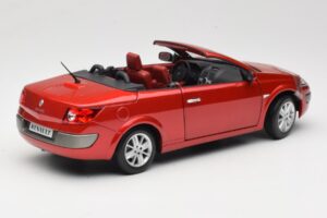 Renault Megane Mk1 CC Rdeč Solido 1:18 8152 Kovina – slika 3 od 8