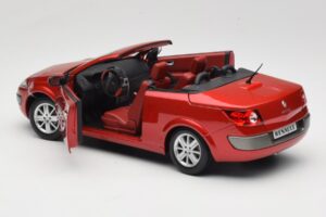 Renault Megane Mk1 CC Rdeč Solido 1:18 8152 Kovina – slika 5 od 8