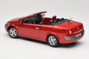 Renault Megane Mk1 CC Rdeč Solido 1:18 8152 Kovina – slika 7 od 8