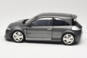 Renault Megane Mk2 RS Vampire Grey Norev 1:18 185101 Kovina – slika 4 od 8