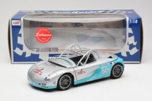 Renault Sport Spider #50 Srebrna Anson 1:18 30353 Kovina – slika 8 od 8