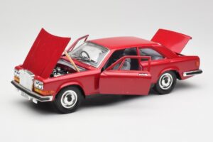 Rolls-Royce Camargue Rdeč Bburago 1:22 3001 Kovina – slika 2 od 8
