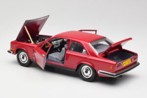 Rolls-Royce Camargue Rdeč Bburago 1:22 3001 Kovina – slika 5 od 8