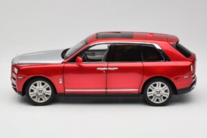 Rolls-Royce Cullinan Rdeč S Shadow Wheels OEM 1:18 028-18A Kovina – slika 4 od 8