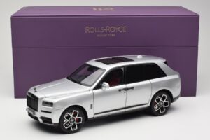 Rolls-Royce Cullinan Srebrn S Shadow Wheels OEM 1:18 028-16A Kovina – slika 8 od 8