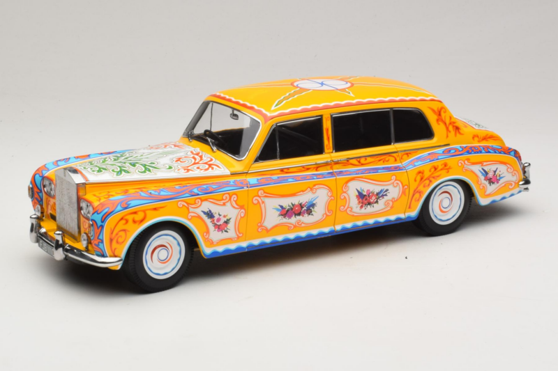 Rolls-Royce Phantom V John Lennon Paragon 1:18 PA-92121 Kovina