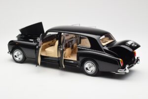 Rolls-Royce Phantom VI EWB Črn Kyosho 1:18 08905BK Kovina – slika 5 od 8