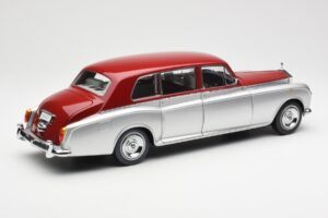 Rolls-Royce Phantom VI Srebrna Rdeča Kyosho 1:18 08905SR Kovina – slika 3 od 8