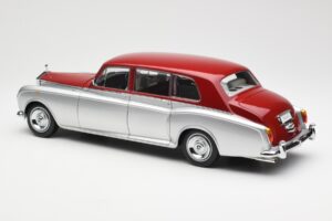 Rolls-Royce Phantom VI Srebrna Rdeča Kyosho 1:18 08905SR Kovina – slika 7 od 8