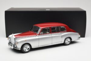 Rolls-Royce Phantom VI Srebrna Rdeča Kyosho 1:18 08905SR Kovina – slika 8 od 8