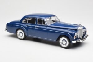 Rolls-Royce Silver Cloud III Flying Spur Mulliner RHD Temno Moder MCG 1:18 MCG18124 Kovina – slika 4 od 6