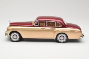 Rolls-Royce Silver Cloud III Flying Spur H.J. Mulliner Rdeč & Zlata MCG 1:18 MCG18132 Kovina – slika 3 od 6
