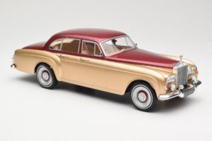 Rolls-Royce Silver Cloud III Flying Spur H.J. Mulliner Rdeč & Zlata MCG 1:18 MCG18132 Kovina – slika 4 od 6