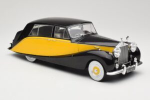 Rolls-Royce Silver Wraith Empress by Hooper Črn & Rumen MCG 1:18 MCG18066 Kovina – slika 4 od 6