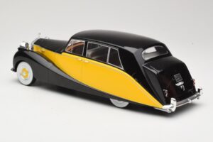 Rolls-Royce Silver Wraith Empress by Hooper Črn & Rumen MCG 1:18 MCG18066 Kovina – slika 5 od 6