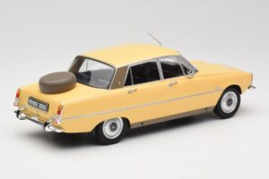 Rover 3500 V8 P6 Kremna MCG 1:18 MCG18046 Kovina – slika 2 od 6