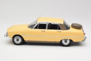 Rover 3500 V8 P6 Kremna MCG 1:18 MCG18046 Kovina – slika 3 od 6