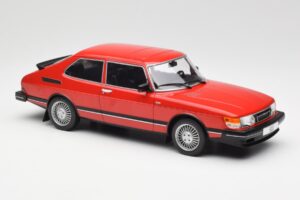 Saab 900 GL Rdeč MCG 1:18 MCG18340 Kovina – slika 2 od 6