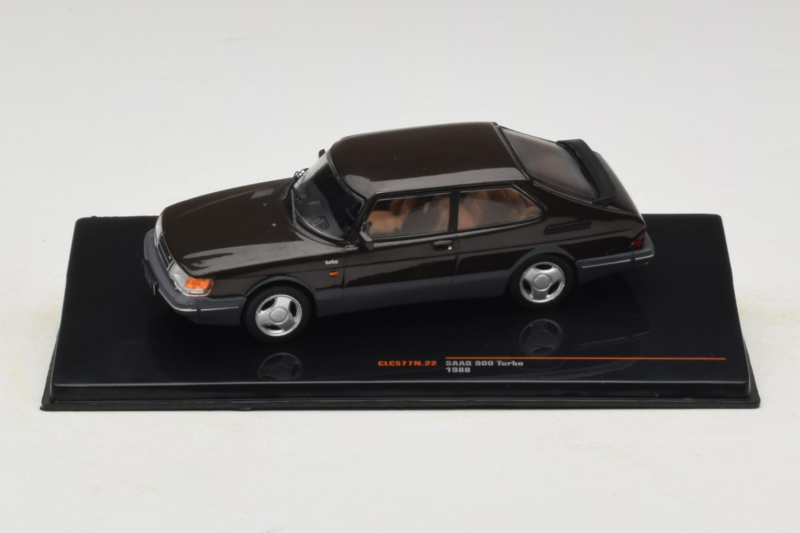 Saab 900 Turbo Črn IXO 1:43 CLC577N Kovina