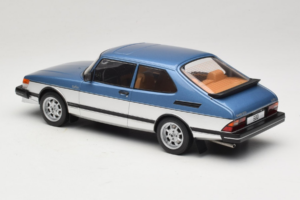 Saab 900 Turbo Blue Metallic MCG 1:18 MCG18261MCW Kovina – slika 5 od 6