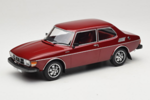 Saab 99 EMS Metallic Rdeč MCG 1:18 MCG18441 Kovina