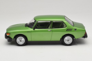 Saab 99 Metallic Zelen MCG 1:18 MCG18440 Kovina – slika 3 od 6