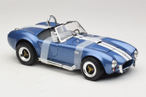Shelby Cobra 427 S/C Modra Bela Črta Road Signature 1:18 92058-P2 Kovina – slika 4 od 6