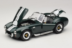 Shelby Cobra 427 S/C Temno Zelena Bele Črte Road Signature 1:18 92058-P1 Kovina – slika 2 od 8
