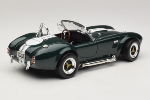 Shelby Cobra 427 S/C Temno Zelena Bele Črte Road Signature 1:18 92058-P1 Kovina – slika 3 od 8