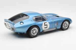 Shelby Cobra Daytona Coupe #5 D. Gurney / B. Bondurant 24 Hours of Le Mans 1964 Exoto 1:18 135190555498 Kovina – slika 3 od 8