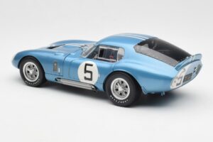 Shelby Cobra Daytona Coupe #5 D. Gurney / B. Bondurant 24 Hours of Le Mans 1964 Exoto 1:18 135190555498 Kovina – slika 7 od 8