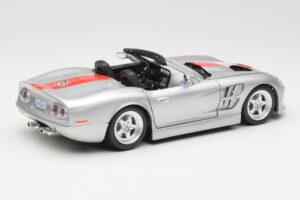 Shelby Series 1 Srebrna Bburago 1:18 3323 Kovina – slika 3 od 8