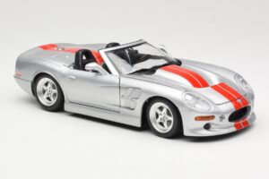 Shelby Series 1 Srebrna Bburago 1:18 3323 Kovina – slika 6 od 8