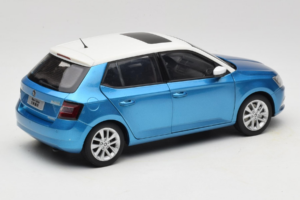 Skoda Fabia Mk3 Moder OEM 1:18 ZSF000004BLA Kovina – slika 3 od 8