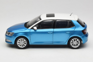Skoda Fabia Mk3 Moder OEM 1:18 ZSF000004BLA Kovina – slika 4 od 8